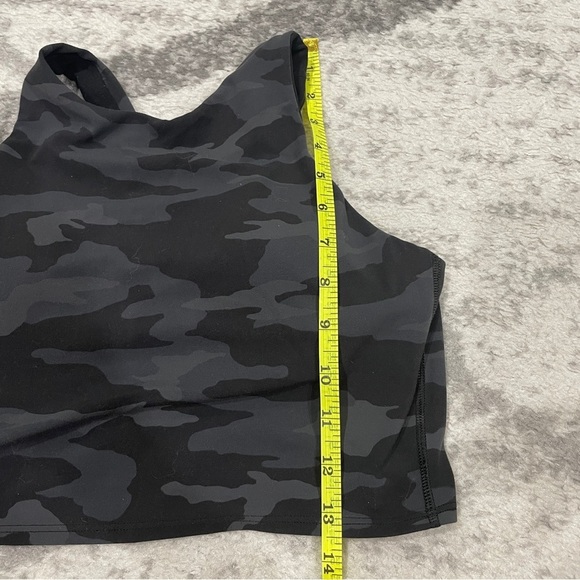 Athleta Grey Camo Conscious Crop Printed A - C - Picture 8 of 8